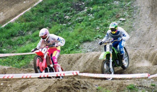 Heinola SM 125cc 1992. Kytölä ja Kovalainen tiukassa taistelussa.